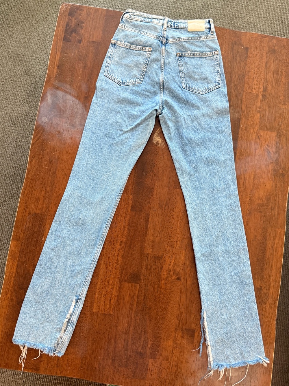 Zara Light Blue High-Rise Flare Jeans with Side Slit & Distressed Raw Hem Size 4 - Picture 5 of 11